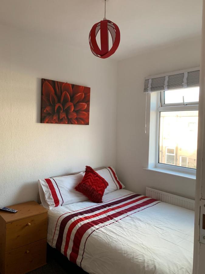 Starlight Self Service Accommodation Лі Екстер'єр фото