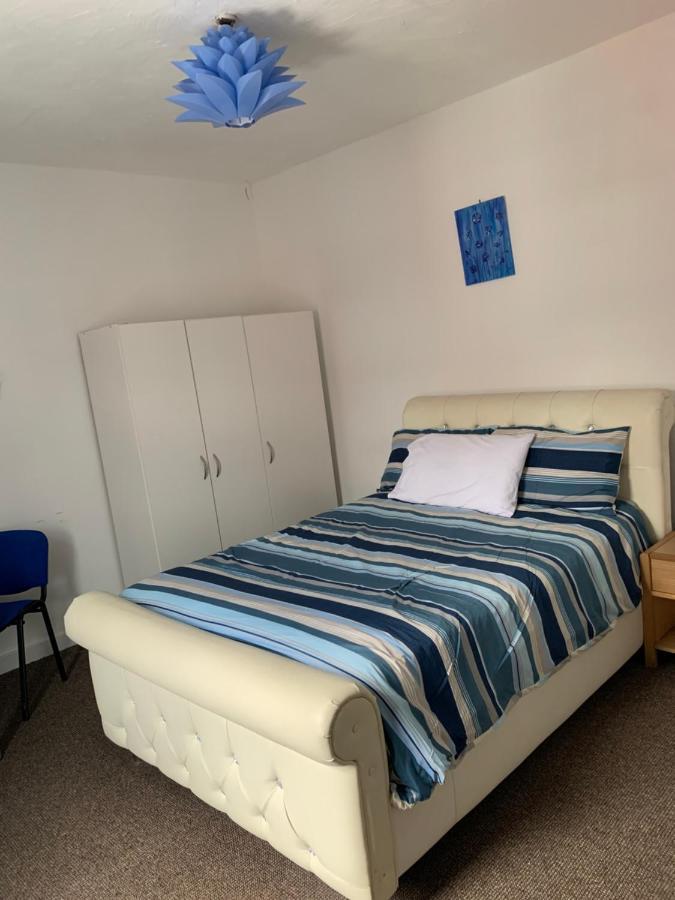 Starlight Self Service Accommodation Лі Екстер'єр фото