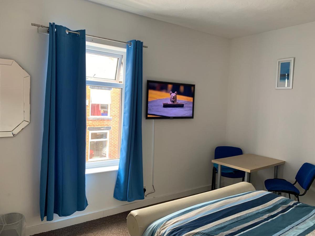 Starlight Self Service Accommodation Лі Екстер'єр фото