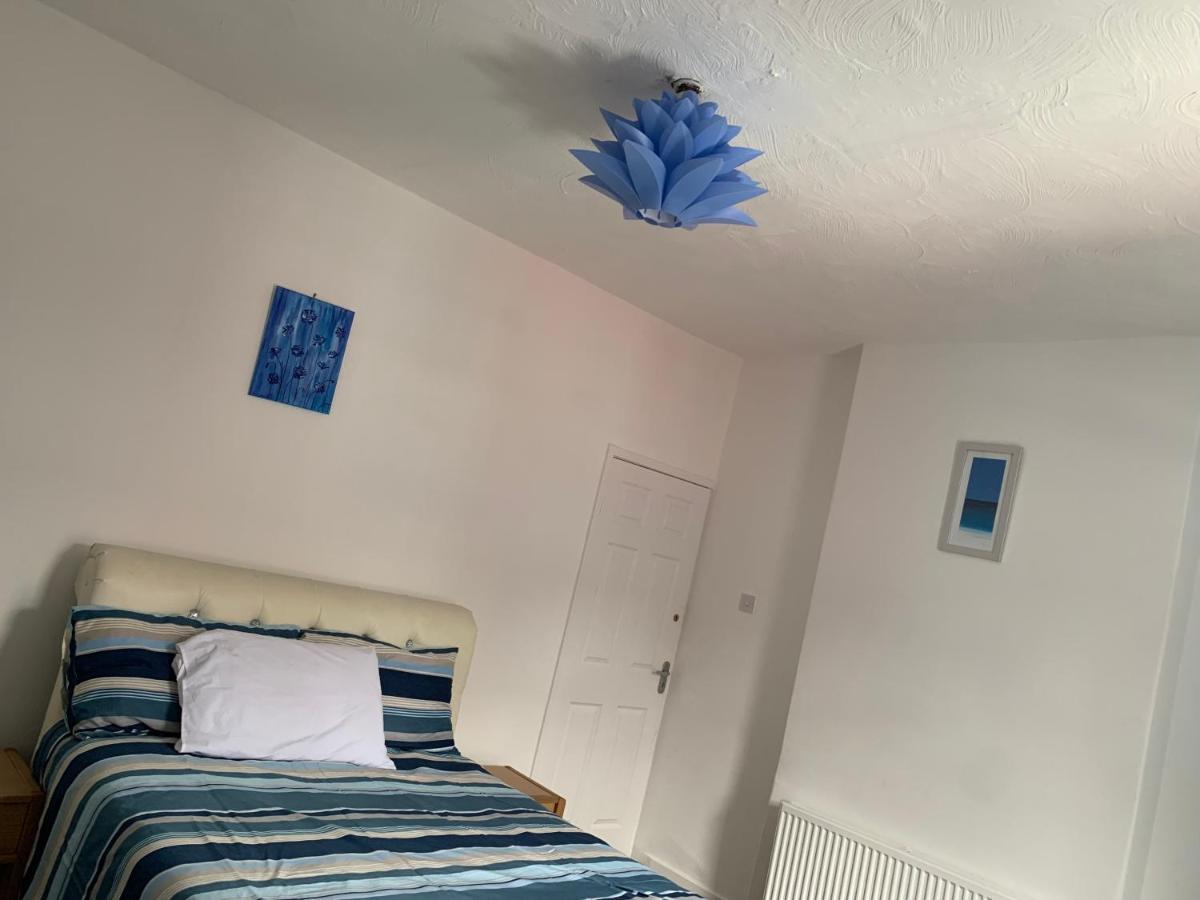 Starlight Self Service Accommodation Лі Екстер'єр фото